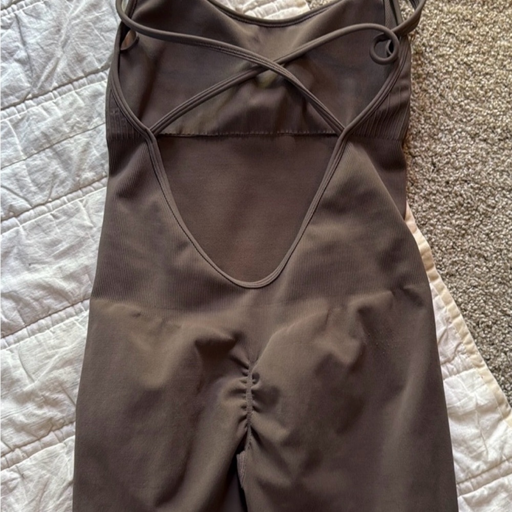 Brown Bodysuit Crisscross Low-cut Back Womens Size Medium Stretchy